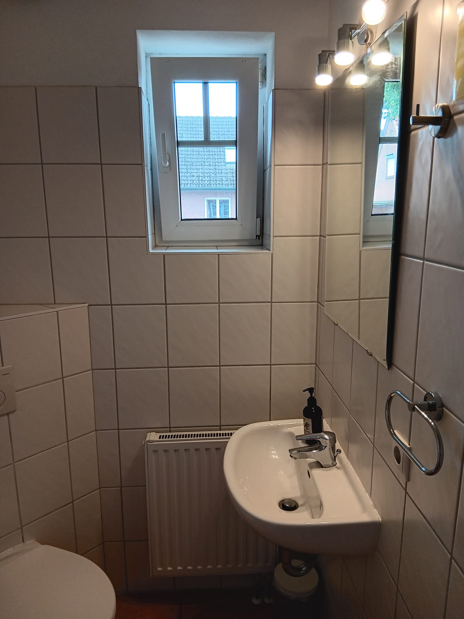 Das Duschbad der Zimmer